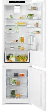 Electrolux Холодильник встраиваемый с нижн. мороз., 188x55х55, холод.отд.-215л, мороз.отд.-61л, 2дв., А++, Combi, инв., диспл внутр., белый RNT6TE19S фото