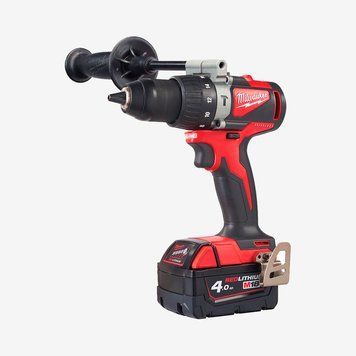 Дрель-шуруповерт с ударом аккумуляторная MILWAUKEE, M18 BLPD2-402X 4933464560 фото