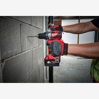 Дрель-шуруповерт с ударом аккумуляторная MILWAUKEE, M18 BLPD2-402X 4933464560 фото