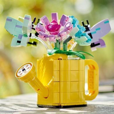 Конструктор LEGO Creator Квіти в лійці 420 деталей (31149)