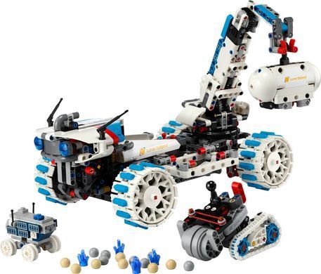Конструктор LEGO Technic Місяцехід Lunar Outpost. Космічний корабель (392148)