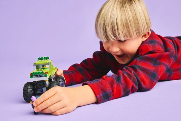 Конструктор LEGO Super Heroes Вантажівка Халка проти Таноса (389182)