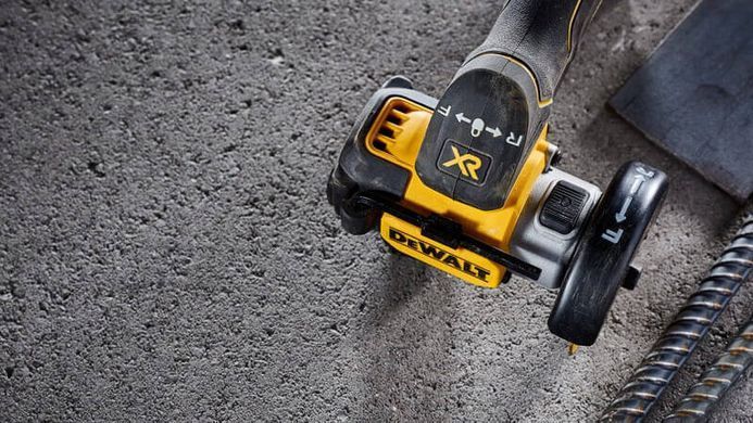 Пила дискова універсальна акумуляторна безщіткова DeWALT DCS438N DCS438N фото
