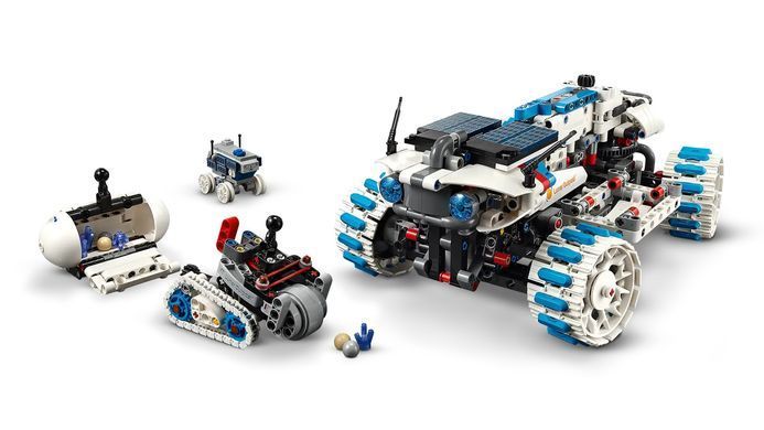 Конструктор LEGO Technic Місяцехід Lunar Outpost. Космічний корабель (392148)