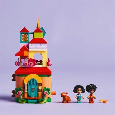 Конструктор LEGO Disney Мінібудинок Енканто 186 деталей (43261)
