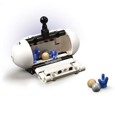 Конструктор LEGO Technic Місяцехід Lunar Outpost Космічний корабель 1082 деталі (42211)