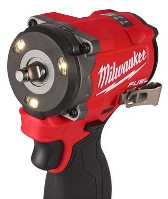 Гайковерт акумуляторний безщітковий 3/8'' MILWAUKEE, M12 FCIWF38G3-502X, 745Нм, з кільцем (зарядний пристрій С12 С, 2 акумулятор 4933493452 фото
