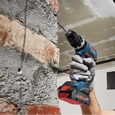 Набор аккумуляторов + зарядное устройство для Bosch ProCORE18V 4.0Ah + GAL 1 880 CV 1600A016GF