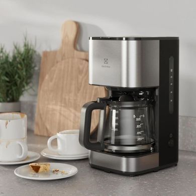 Кавоварка крапельна Electrolux 1.375л, мелена, нерж (365312) E3CM1-3ST фото