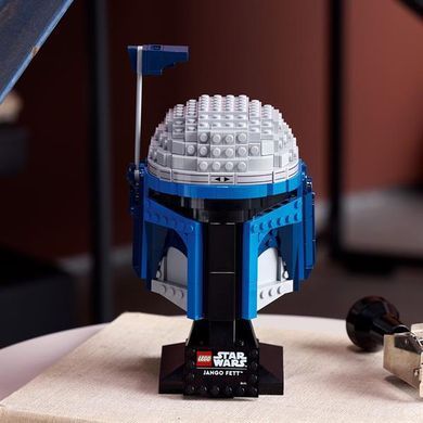 Конструктор LEGO Star Wars Шолом Джанго Фетта 616 деталей (75408)