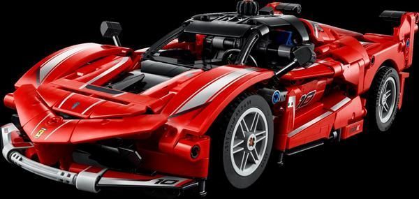 Конструктор LEGO Technic Ferrari FXX K 897 деталей (42212)