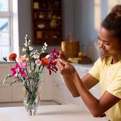 Конструктор LEGO Botanicals Милий рожевий букет квітів (391674)