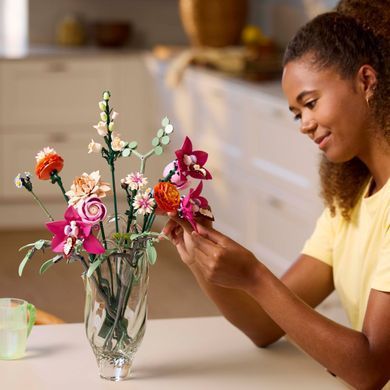 Конструктор LEGO Botanicals Милий рожевий букет квітів (391674)