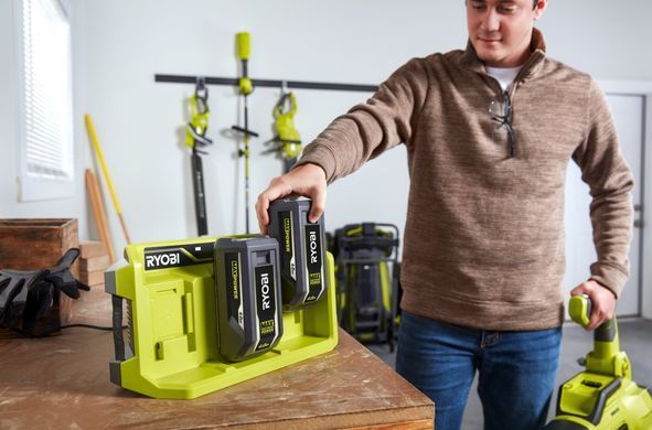 Ryobi Зарядний пристрій Max Power RY36C3PA 36В 4А трипортовий (381641)