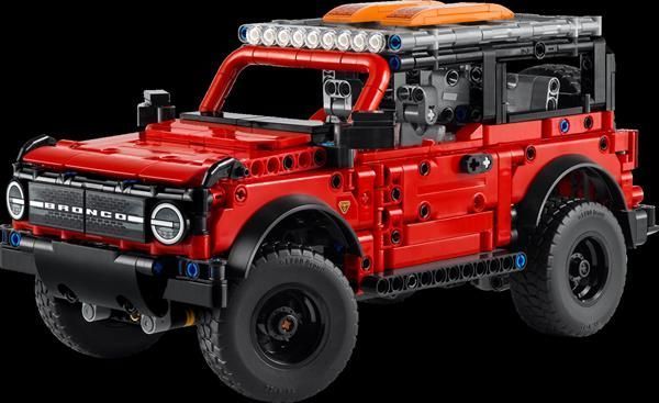 Конструктор LEGO Technic Позашляховик Ford Bronco SUV 943 деталі (42213)
