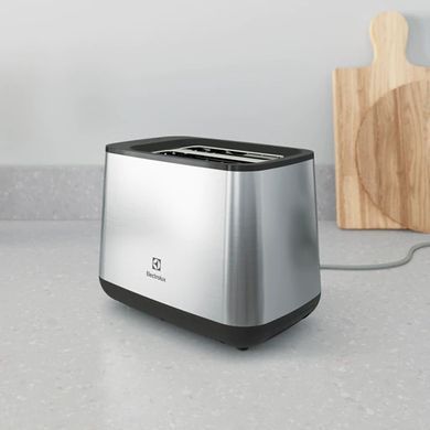 Тостер Electrolux 800Вт, нерж (333374) E3T1-3ST фото