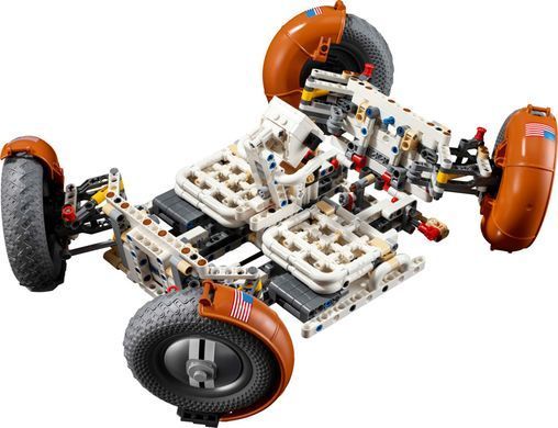 Конструктор LEGO Technic Місячний автомобіль NASA Apollo (379709)