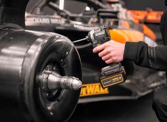 Шурупокрут ударний McLaren F1 TEAM LIMITED EDITION DeWALT DCF85MM2T DCF85MM2T фото