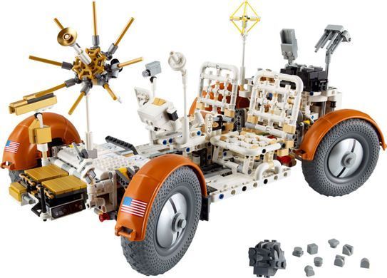 Конструктор LEGO Technic Місячний автомобіль NASA Apollo (379709)