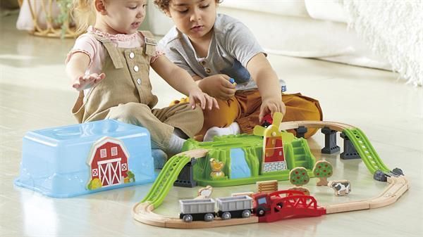 Железная дорога Hape в контейнере Ферма 41 эл. (E3772) dt_14986 фото