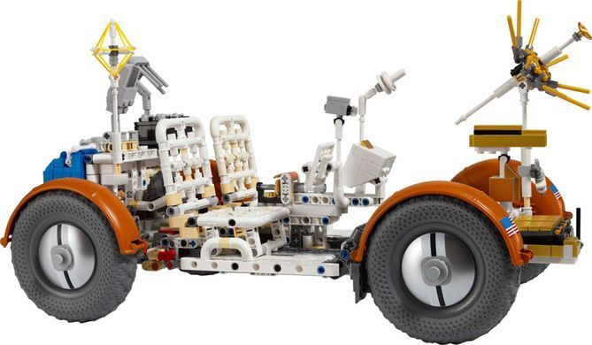 Конструктор LEGO Technic Місячний автомобіль NASA Apollo (379709)