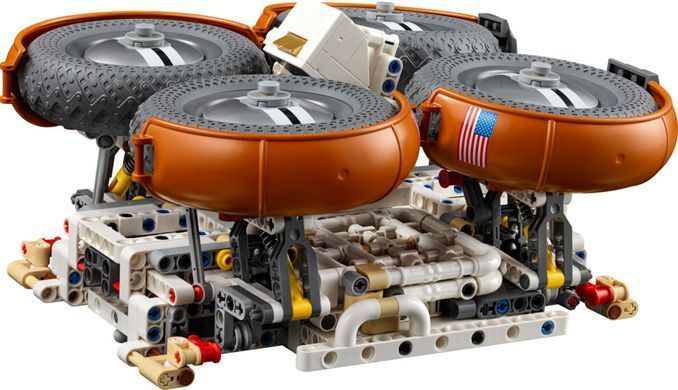 Конструктор LEGO Technic Місячний автомобіль NASA Apollo (379709)