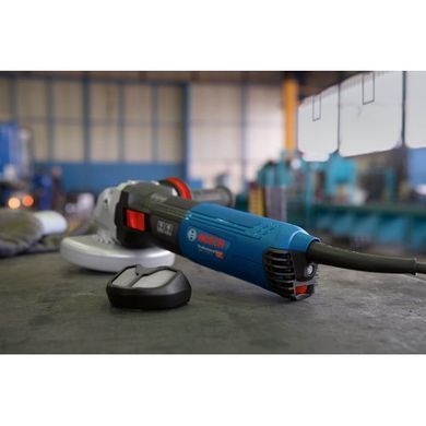 Болгарка BOSCH GWS 17-125 S (06017D0300) 06017D0300 фото