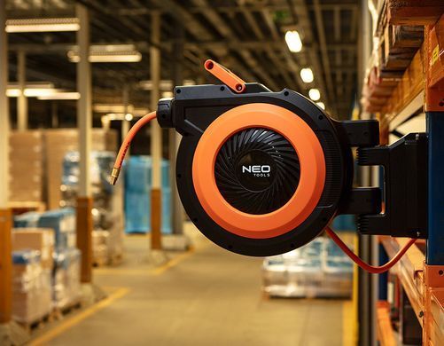 Катушка + пневматический шланг NEO TOOLS 10-700, композитная, 15 м+1 м, 20 бар, 1/4&Prime;