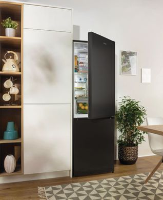 Gorenje Холодильник с нижн. мороз. камерой 185х60х60см, 2 дв., 204(96)л, А++, NoFrost+ , LED дисплей, Зона св-ти, черный NRK6192ABK4 фото