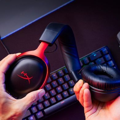 Гарнітура ігрова HyperX Cloud III, mini-jack/USB-A/USB-C, 1.2м/1.3м, чорно-червоний (367877) 727A9AA фото