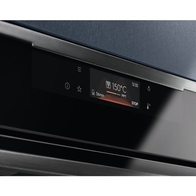 Electrolux Духовой шкаф электрический, 72л, А+, пар, дисплей, конвекция, пиролиз, ф-ция пароварки, телескопические направляющие, черный KOCBP39H фото