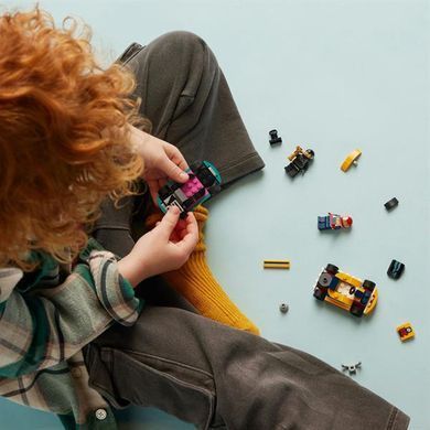 Конструктор LEGO City Картинг і гонщики 99 деталей (60400)