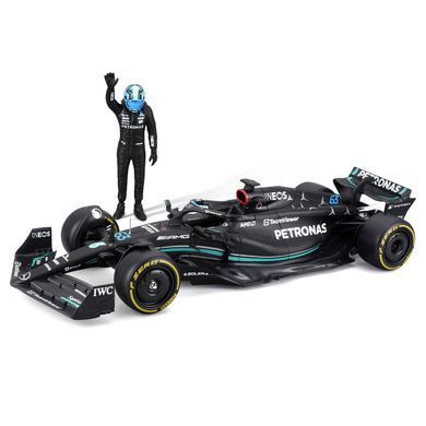 Автомодель з фігуркою - MERCEDES-AMG F1 W14 E PERFORMANCE (1:24) 18-28037 фото