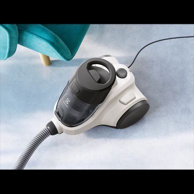 Electrolux Пилосос контейнерний, 750Вт, конт пил -1.8л, HEPA12, 3 насадки, білий (315224) EC41-2SW фото