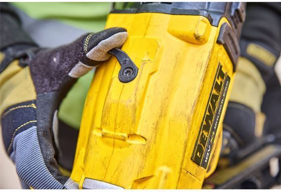 Пистолет гвоздозабивной аккумуляторный бесщеточный DeWALT DCN930P2