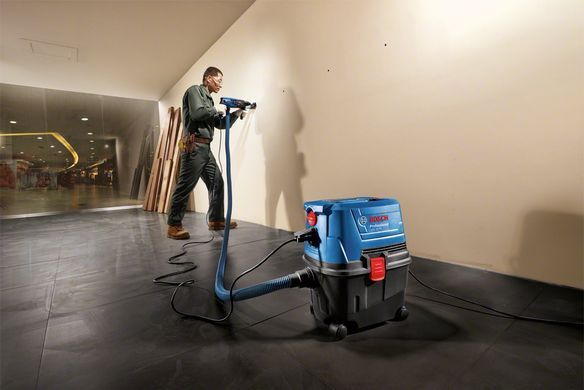 Пилосос професійний Bosch GAS 15 PS, 1100Вт, 220мБар, контейнер 15л, 8кг 0.601.9E5.100 фото
