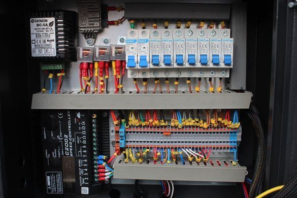 Дизельний генератор UNIVERSAL UND-BD 250 KVA UND-BD 250 KVA фото