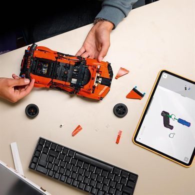 Конструктор LEGO Technic Гиперкар Bugatti Chiron Pur Sport 771 Деталь (42222)