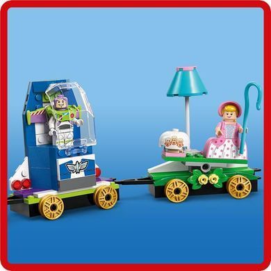 Конструктор LEGO Disney и Pixar Празднование из Истории игрушек поезд и авто для гонки 206 деталей (43264)
