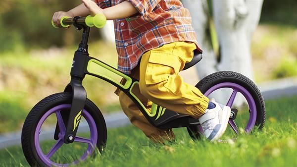 Біговел Hape Нове дослідження двоколісний 12" зелений (E8486), Зелений