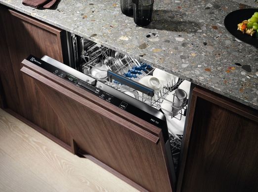 Electrolux Посудомийна машина вбудовувана, 13компл., A++, 60см, інвертор, чорний (363103) EEQ947200L фото