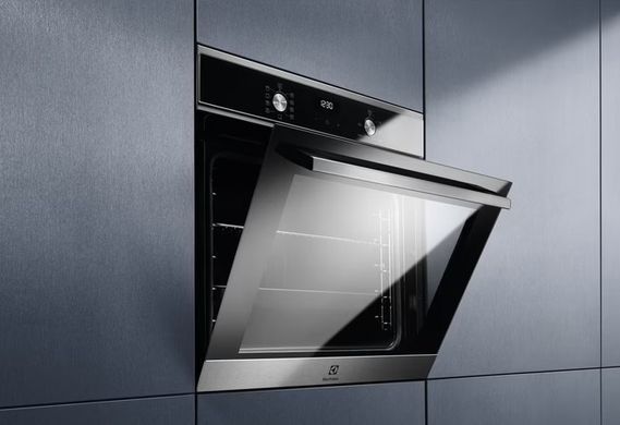 Electrolux Духова шафа електрична, 65л, A, дисплей, конвекція, чорний (362601) EOF5H40BX фото