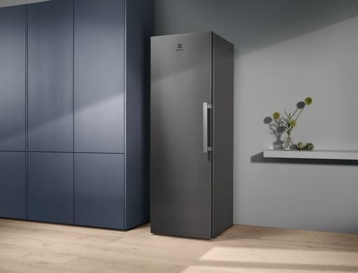 Electrolux Морозильная камера Electrolux RUT7ME28X2 RUT7ME28X2 фото