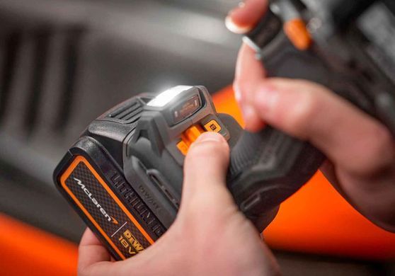 Дриль-шурупокрут ударний McLaren F1 TEAM LIMITED EDITION DeWALT DCD85MM2T DCD85MM2T фото