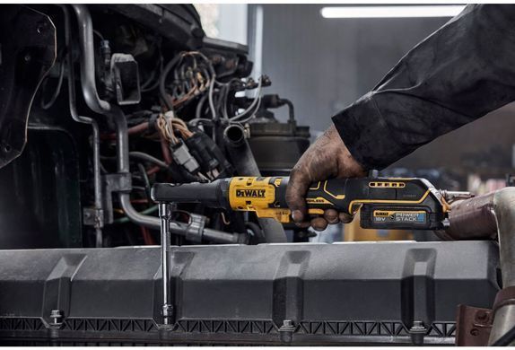 Гайкокрут кутовий - ключ-храповик акумуляторний безщітковий DeWALT DCF510N DCF510N фото