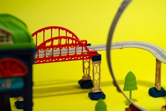 Игровой набор OTAMANKO ХРАБРЫЙ ПАРОВОЗИК трюковая железная дорога 137 деталей ibs_5320230 фото