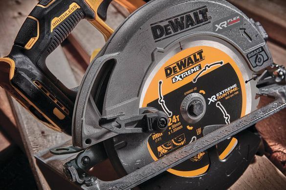 Пила дисковая бесщеточная аккумуляторная DeWALT DCS573NT DCS573NT фото