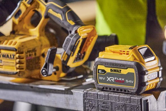 Пила дисковая бесщеточная аккумуляторная DeWALT DCS573NT DCS573NT фото