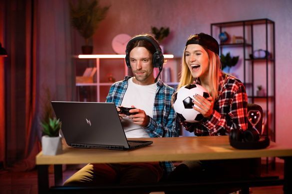 Acer Ноутбук Nitro V 16 ANV16-41 16" WUXGA IPS, AMD R5-8645HS, 16GB, F512GB, NVD4050-6, Lin, чорний (382592) NH.QRVEU.00E фото