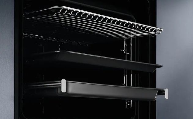 Electrolux Духовой шкаф электрический, 65л, A+, дисплей, конвекция, пиролиз, телескопические направляющие, черный EOF6P76BX фото